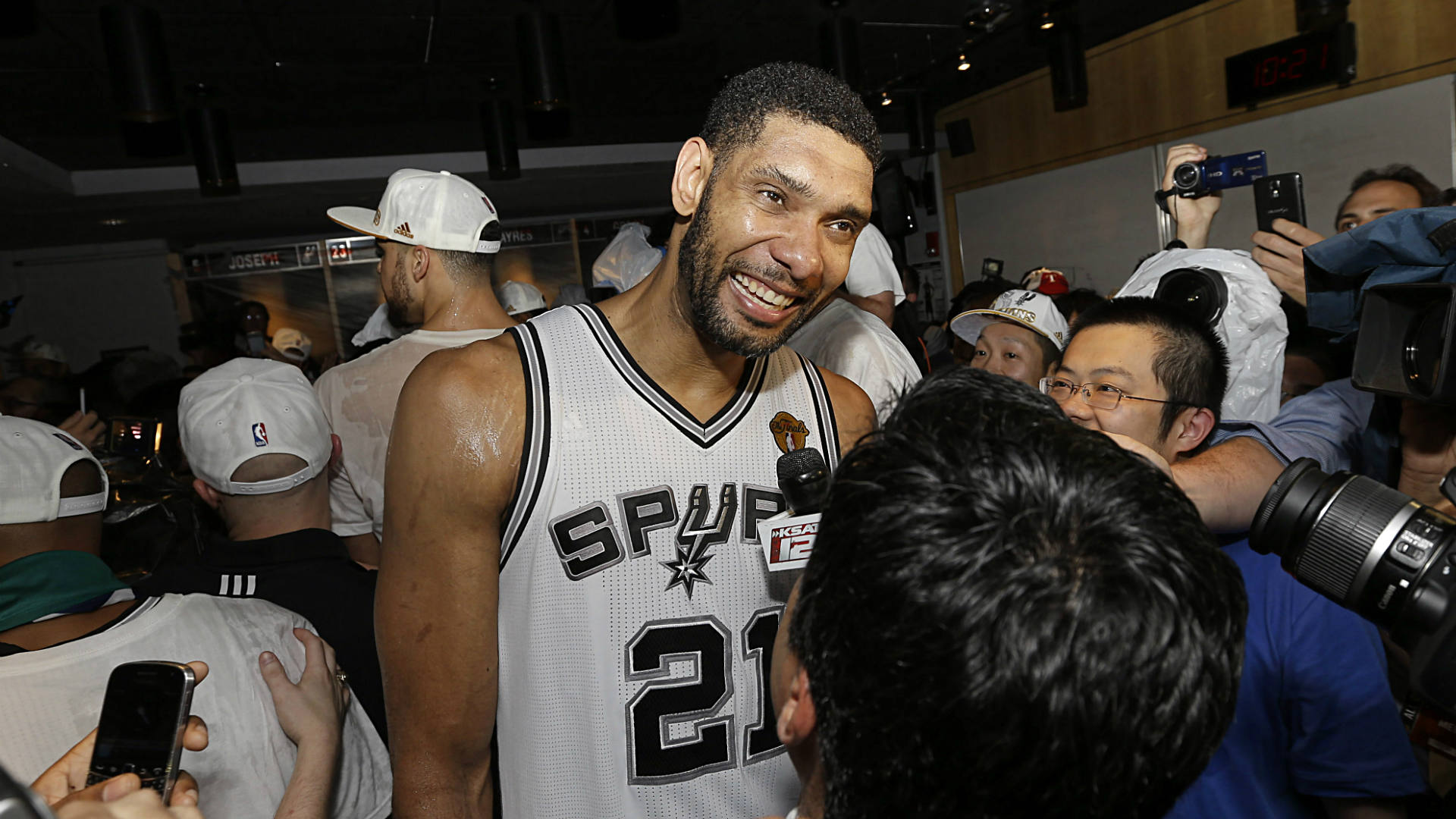 Tim-Duncan-061614-AP-FTR.jpg